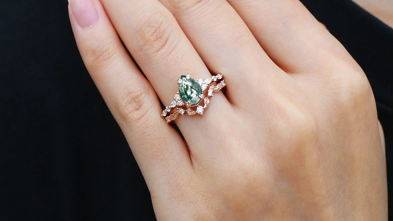 Felicegals Moss Agate Rings: A Connection to Nature's Serenity